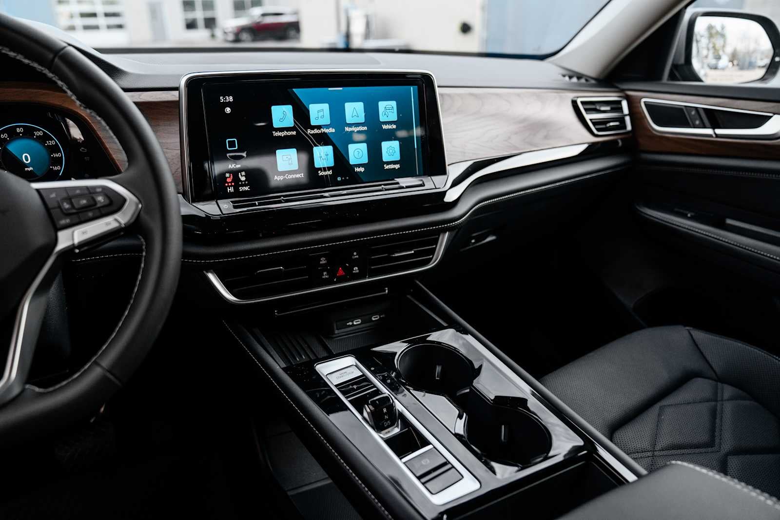 2026 Volkswagen Atlas SE W/ Tech AWD