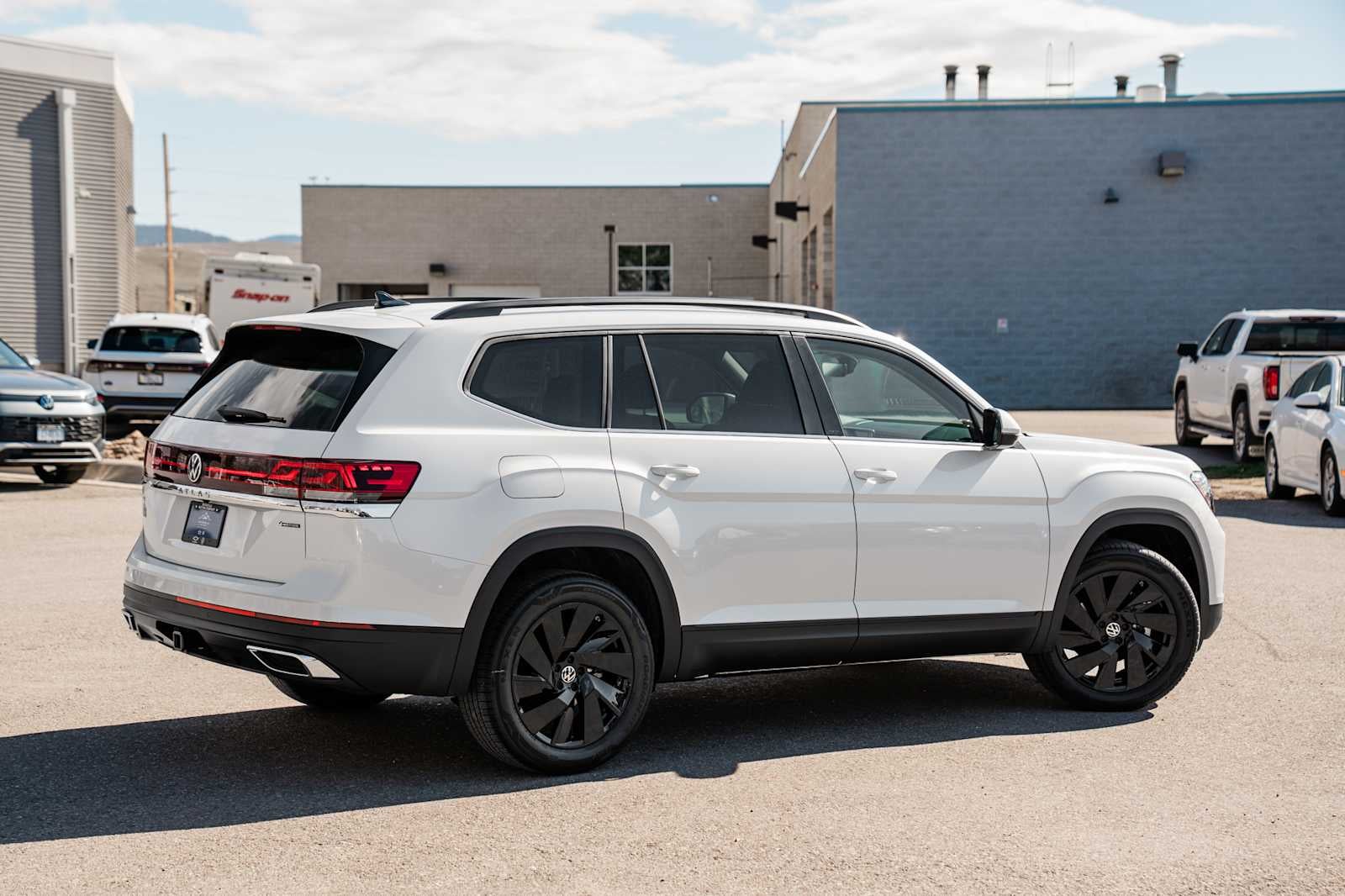 2026 Volkswagen Atlas 2.0T SE W/TECHNOLOGY