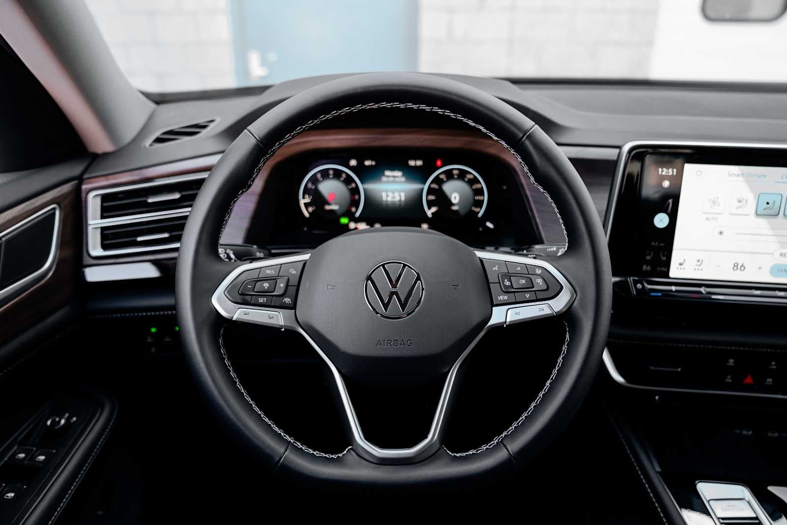 2026 Volkswagen Atlas 2.0T SE W/TECHNOLOGY