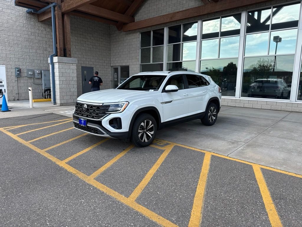 2026 Volkswagen Atlas Cross Sport 2.0T SE