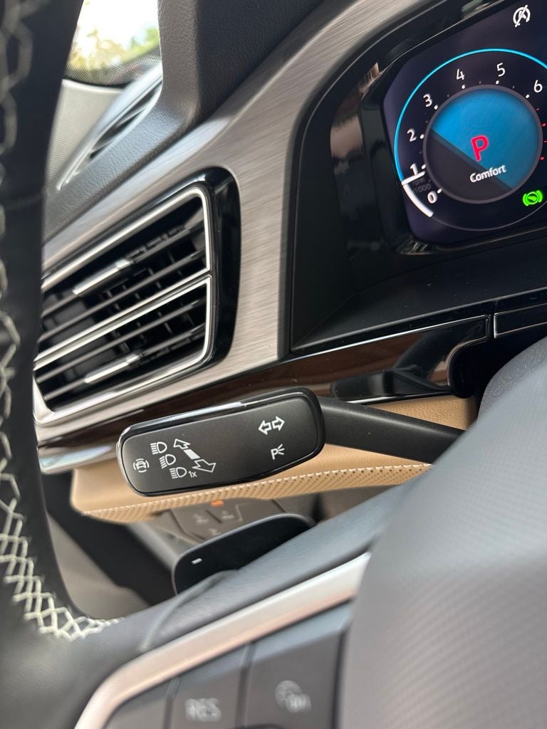 2026 Volkswagen Atlas Cross Sport 2.0T SE