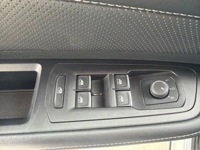 2024 Volkswagen Atlas Cross Sport 2.0T SE