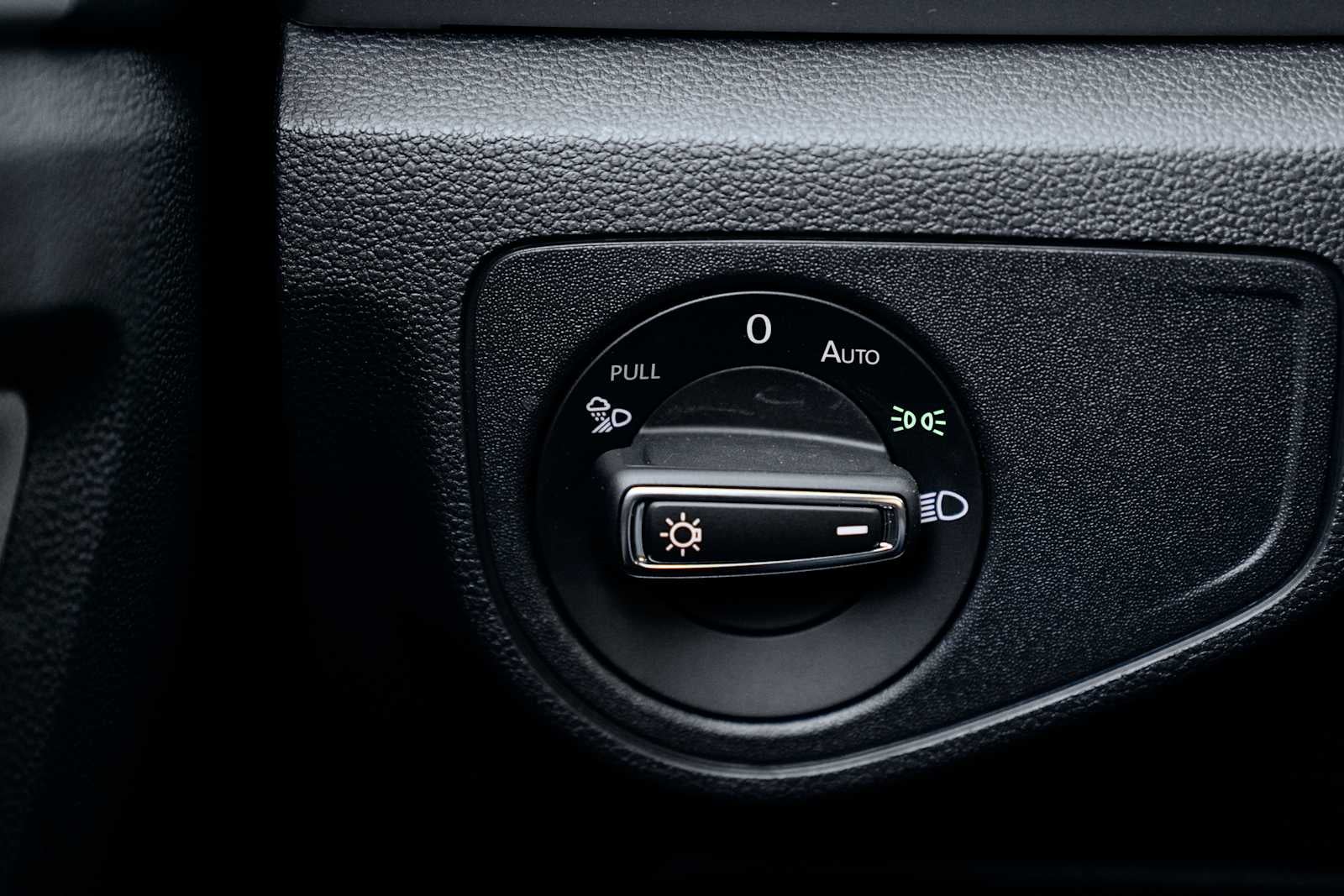 2023 Volkswagen Atlas 2.0T SE