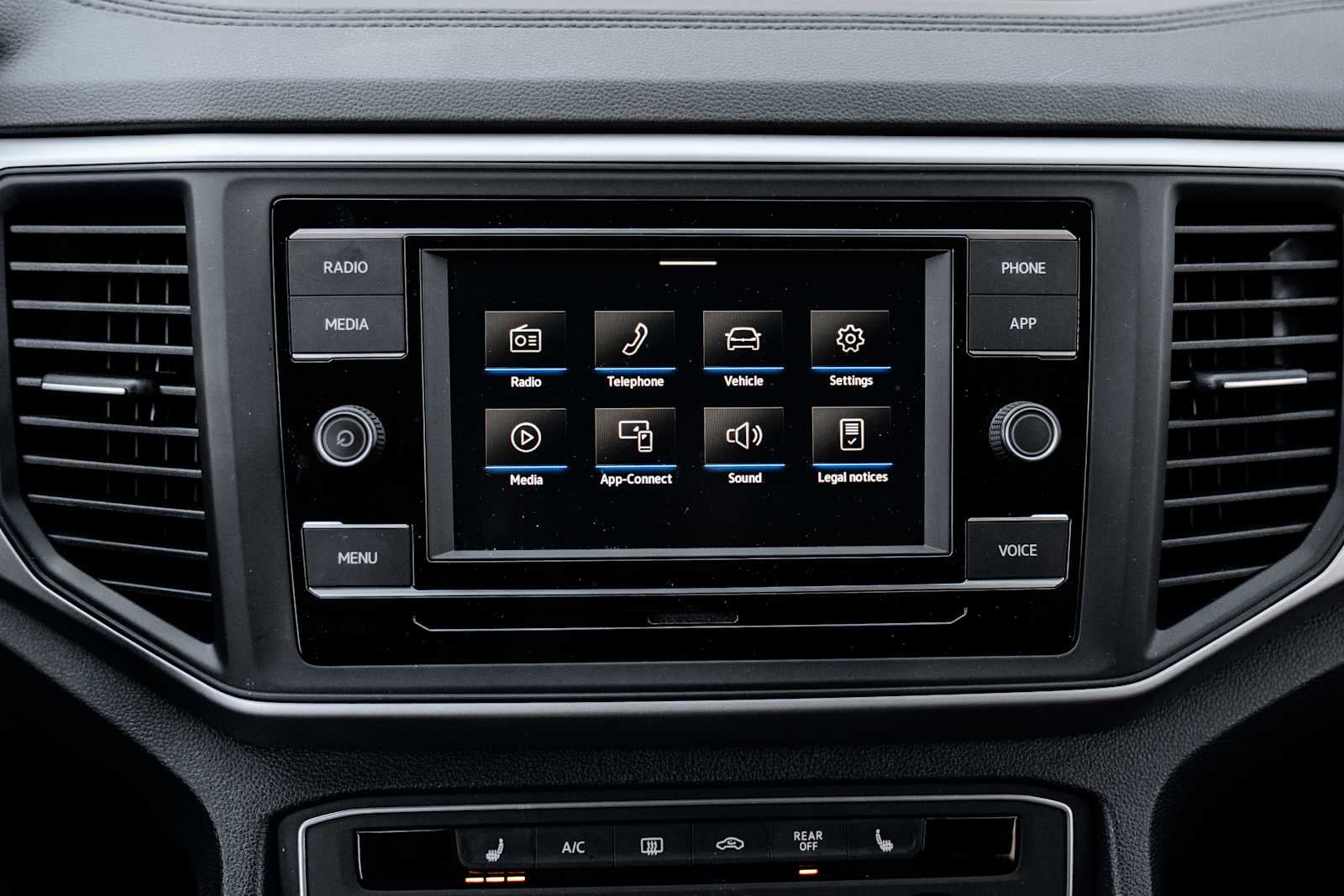 2023 Volkswagen Atlas 2.0T SE