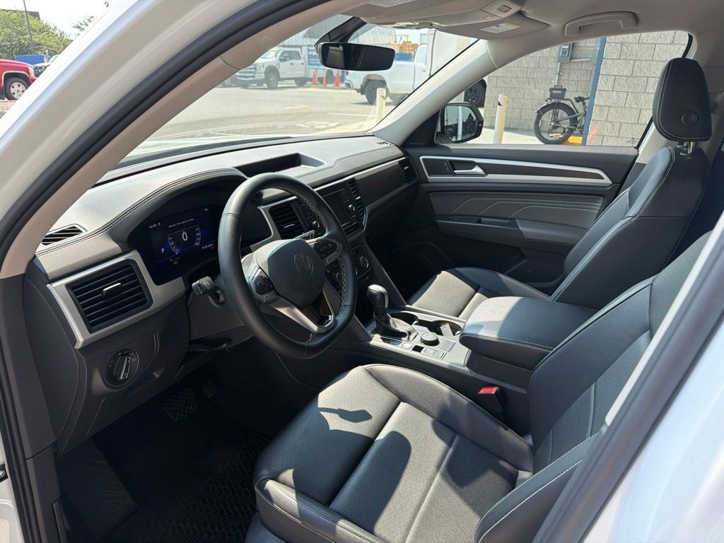 2023 Volkswagen Atlas 2.0T SE