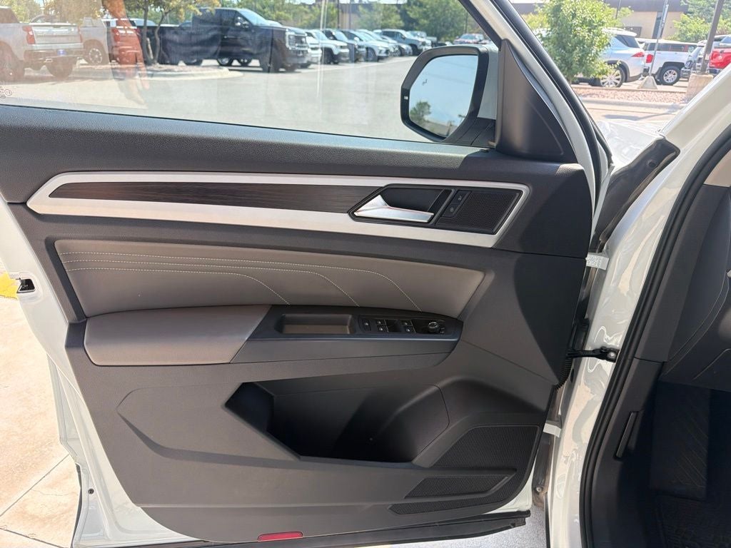 2023 Volkswagen Atlas 2.0T SE