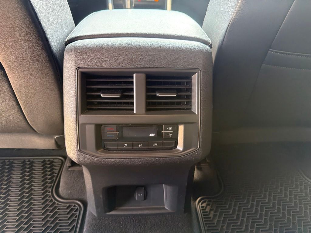 2023 Volkswagen Atlas 2.0T SE