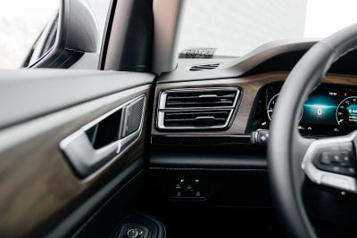 2025 Volkswagen Atlas 2.0T SE