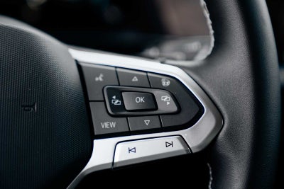 2025 Volkswagen Atlas 2.0T SE