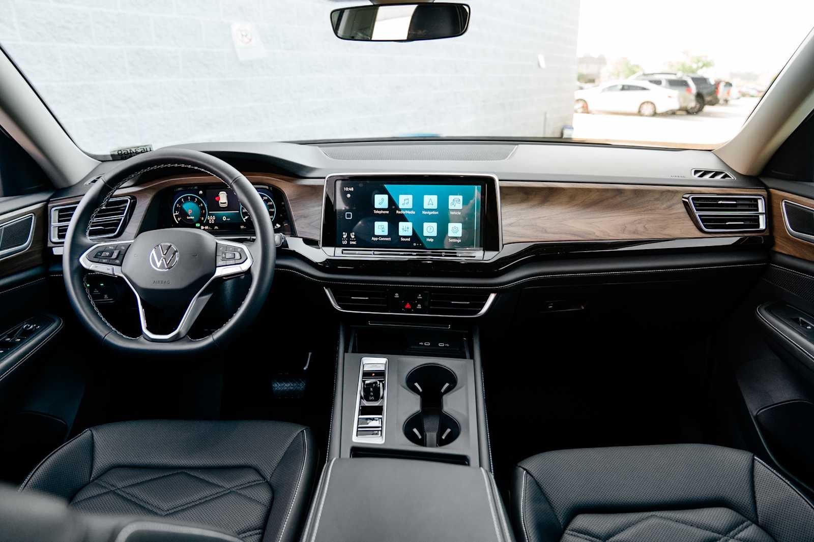 2025 Volkswagen Atlas 2.0T SE