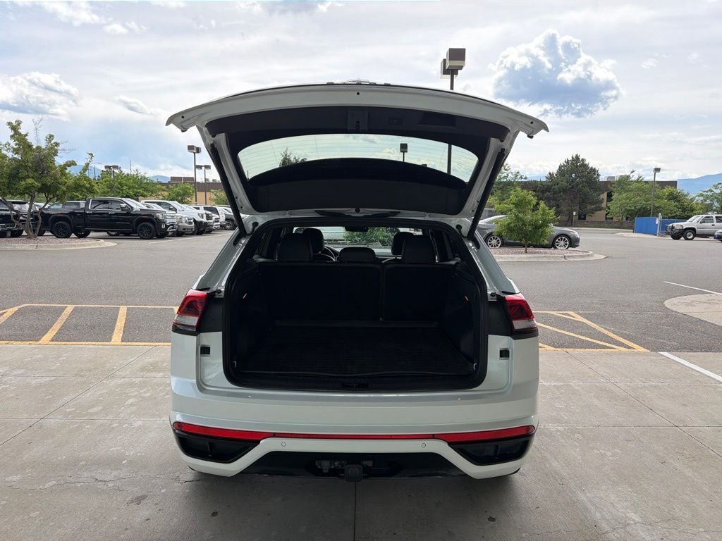 2023 Volkswagen Atlas Cross Sport 3.6L V6 SEL R-Line Black