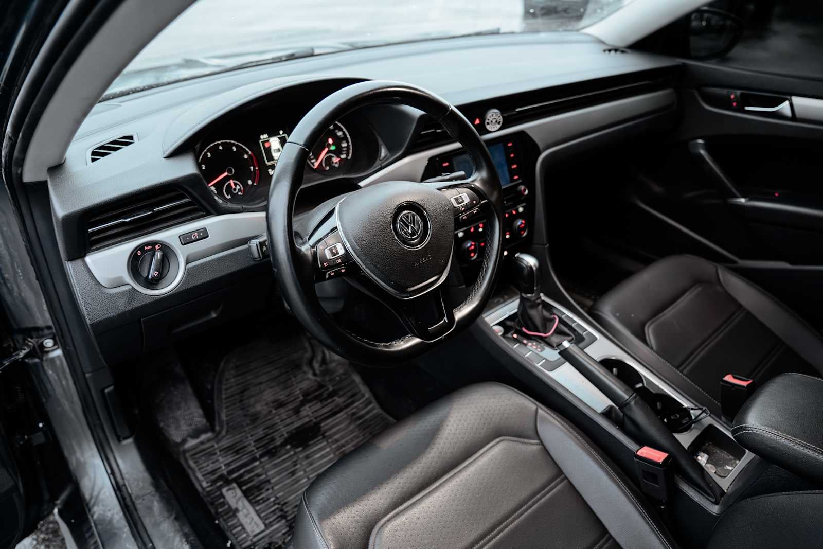 2020 Volkswagen Passat 2.0T SE