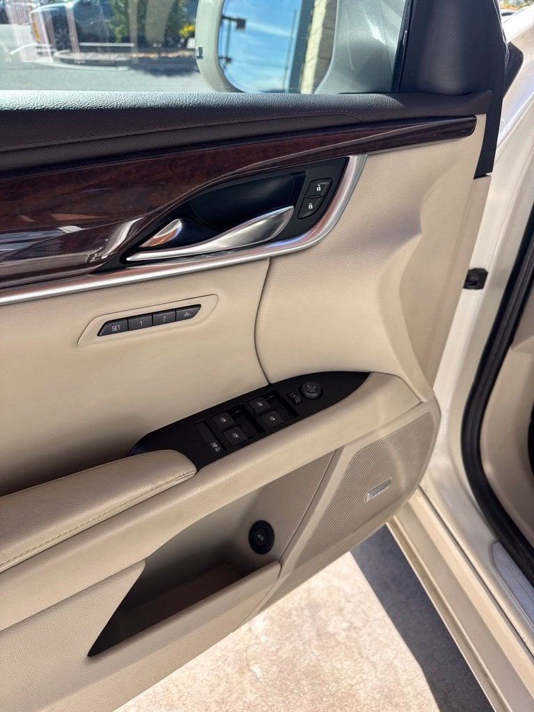 2013 Cadillac XTS Professional Luxury
