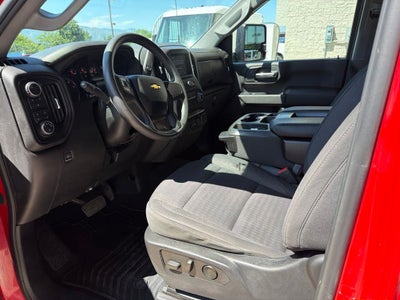 2024 Chevrolet Silverado 2500HD Custom