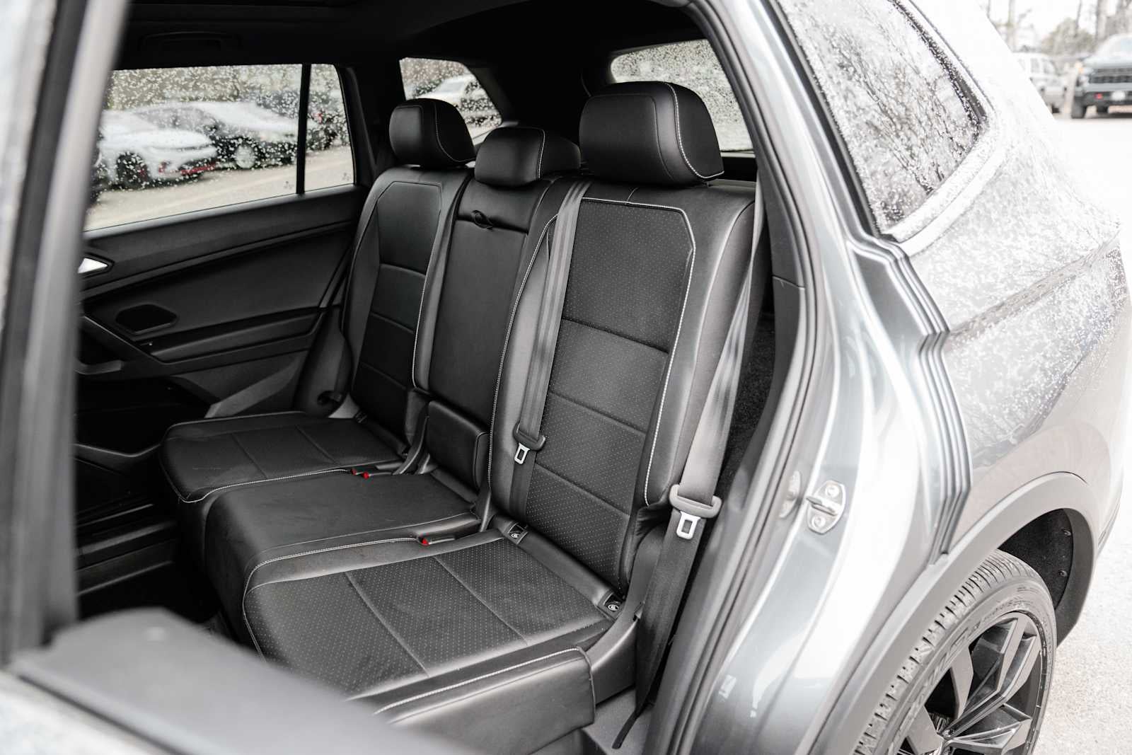 2021 Volkswagen Tiguan SE R-Line Black