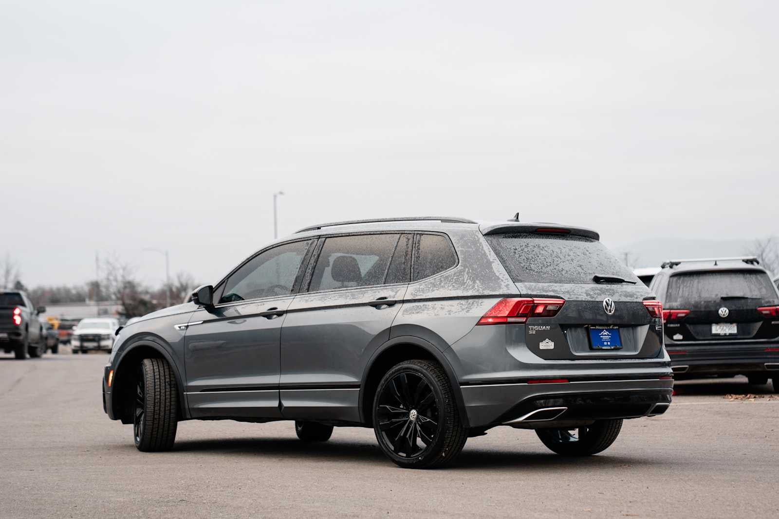 2021 Volkswagen Tiguan SE R-Line Black