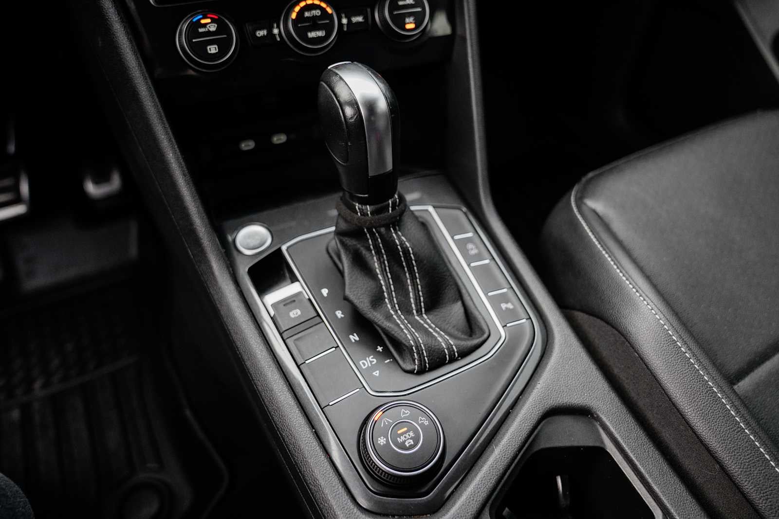 2021 Volkswagen Tiguan SE R-Line Black