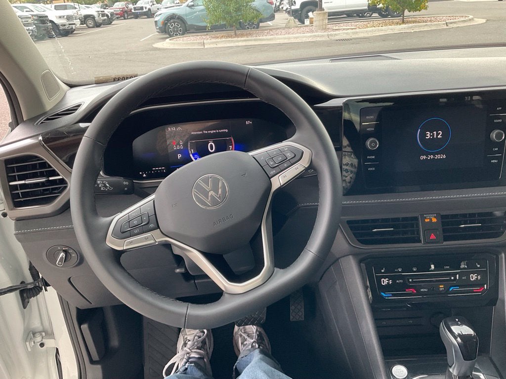 2027 Volkswagen Taos 1.5T SE