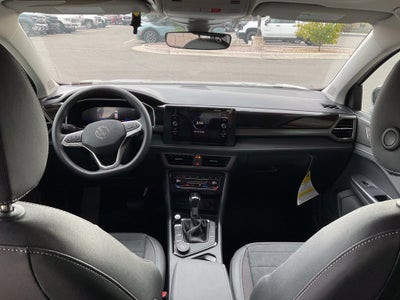 2027 Volkswagen Taos 1.5T SE