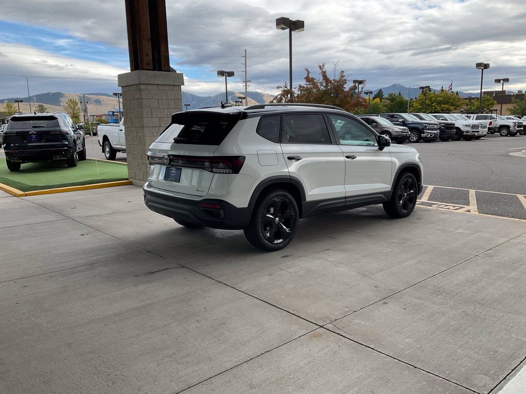 2027 Volkswagen Taos 1.5T SE