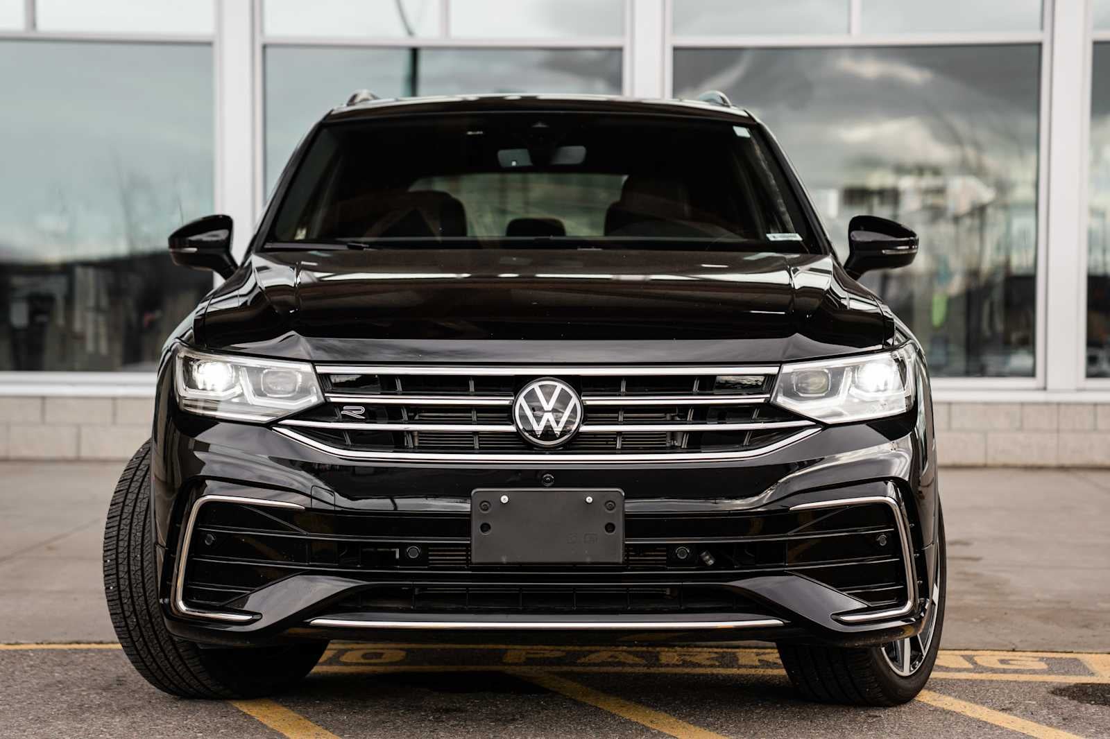 2024 Volkswagen Tiguan SEL R-Line