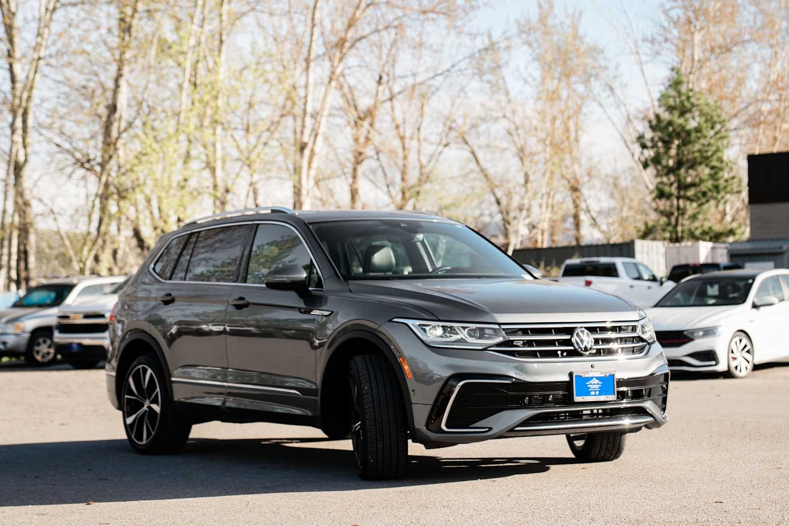 2024 Volkswagen Tiguan SEL R-Line