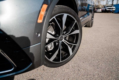 2024 Volkswagen Tiguan SEL R-Line