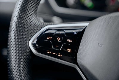 2024 Volkswagen Tiguan SEL R-Line