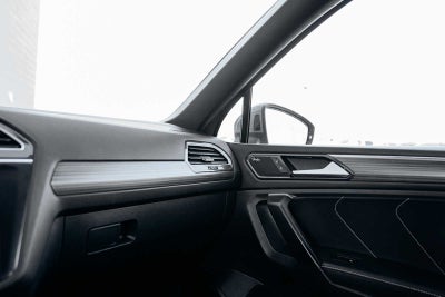 2024 Volkswagen Tiguan SEL R-Line