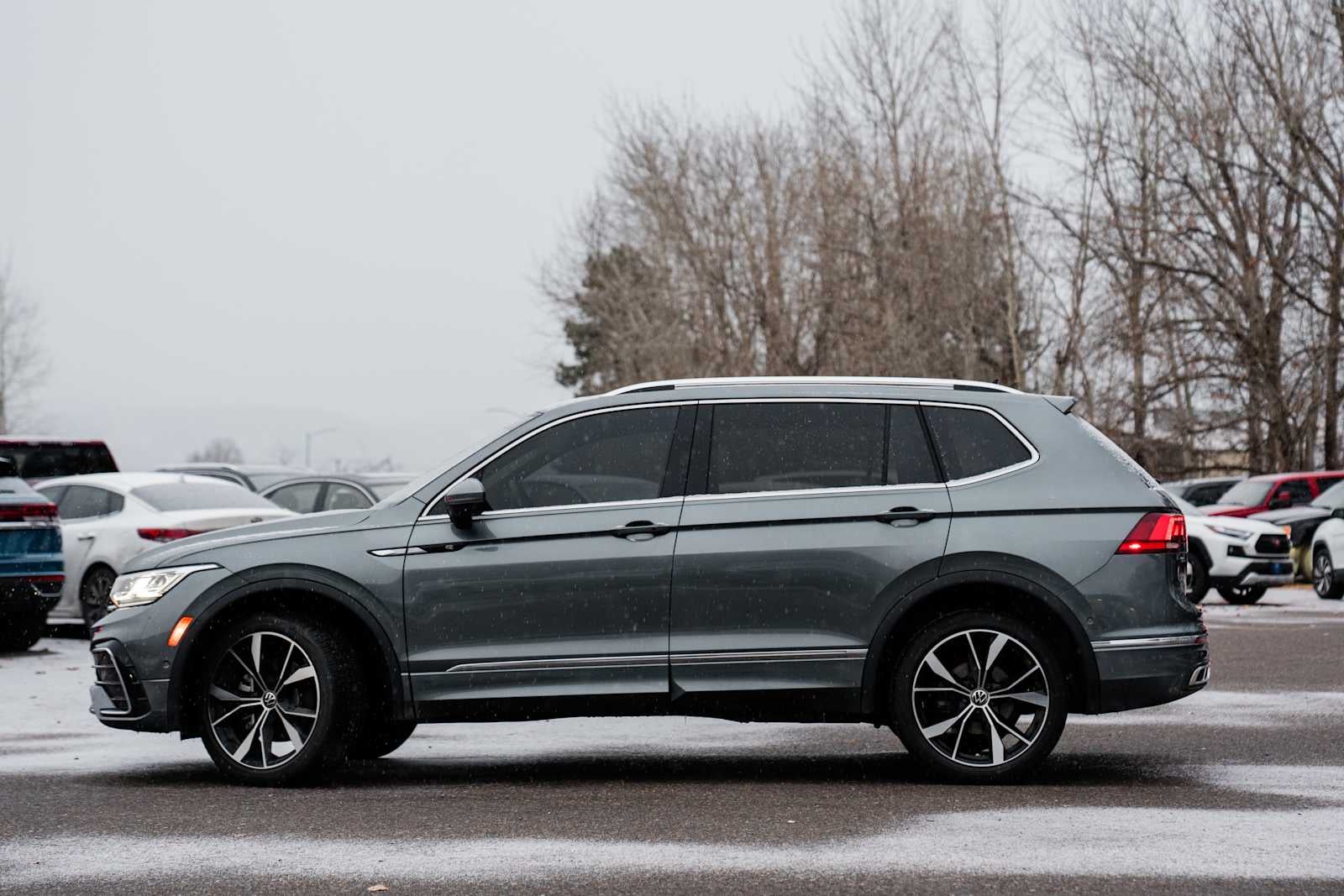 2024 Volkswagen Tiguan SEL R-Line
