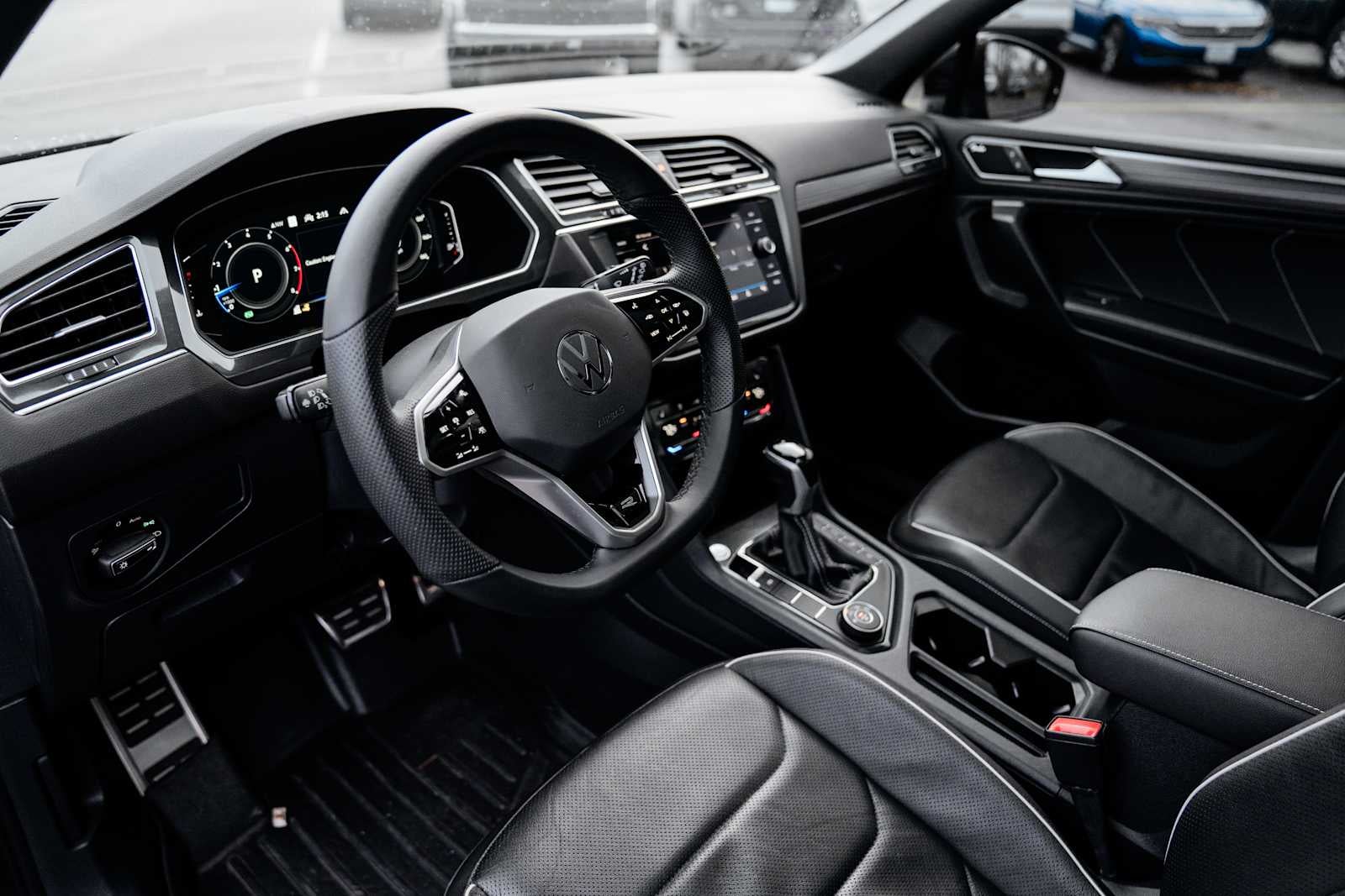 2022 Volkswagen Tiguan SEL R-Line