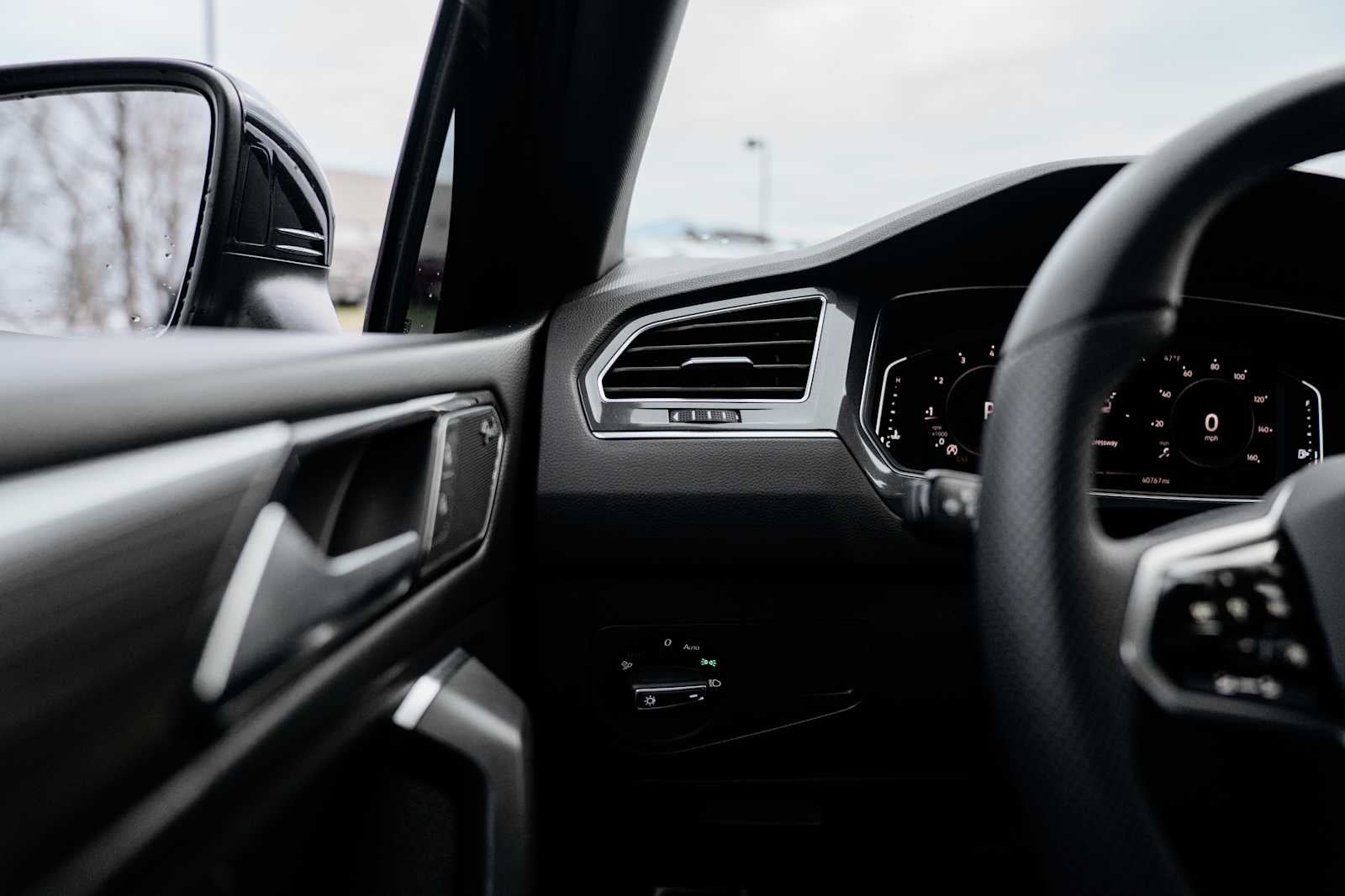 2022 Volkswagen Tiguan SEL R-Line