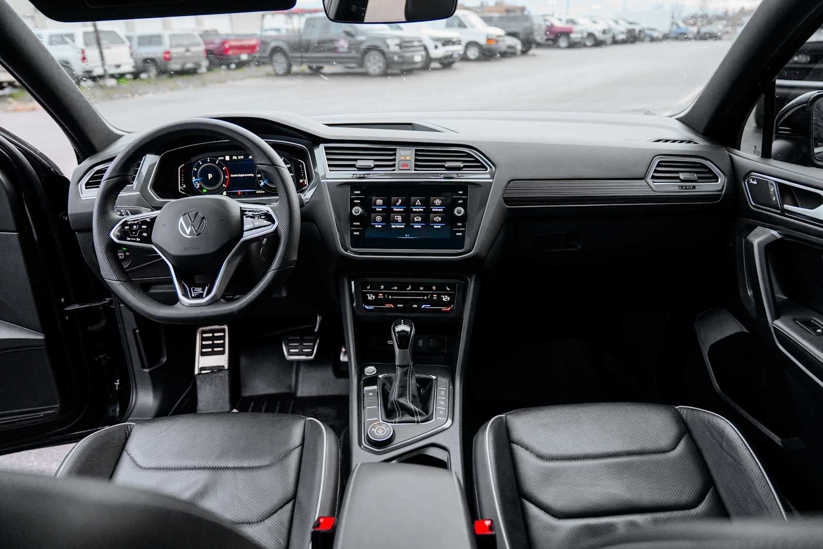 2022 Volkswagen Tiguan SEL R-Line