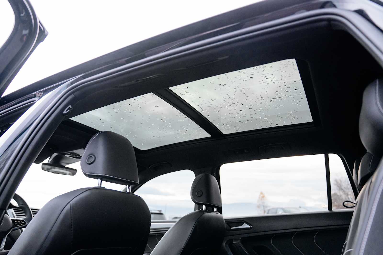 2022 Volkswagen Tiguan SEL R-Line