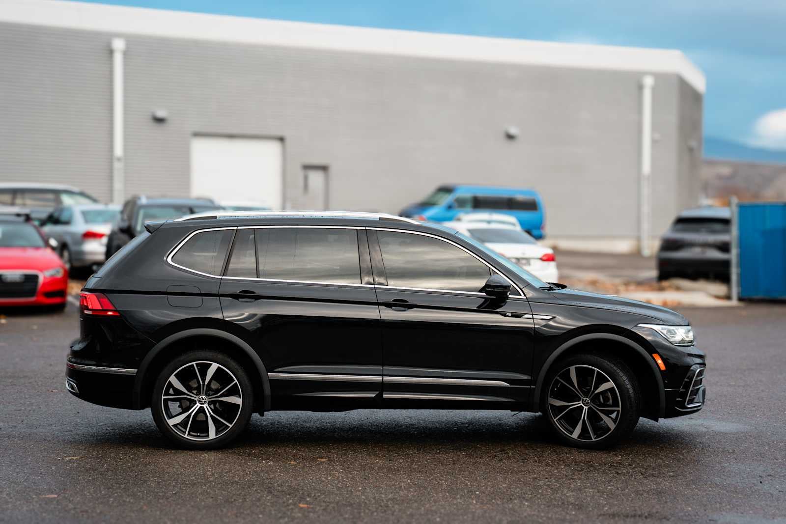 2022 Volkswagen Tiguan SEL R-Line