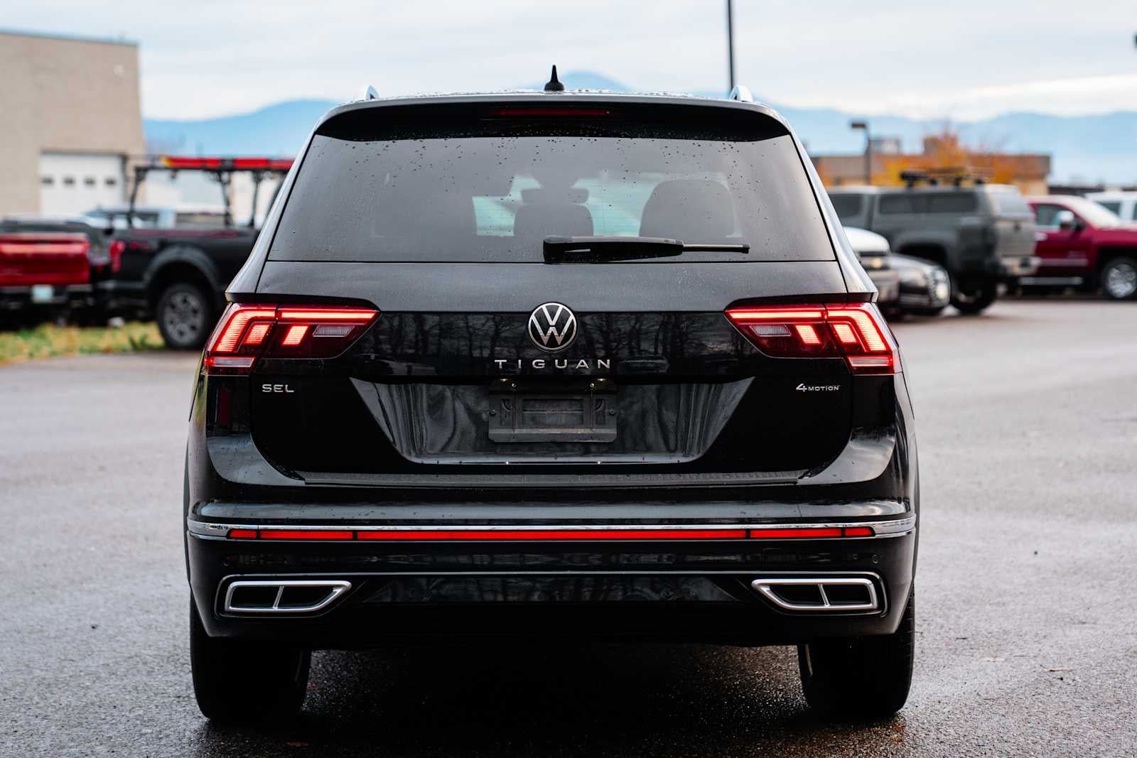 2022 Volkswagen Tiguan SEL R-Line