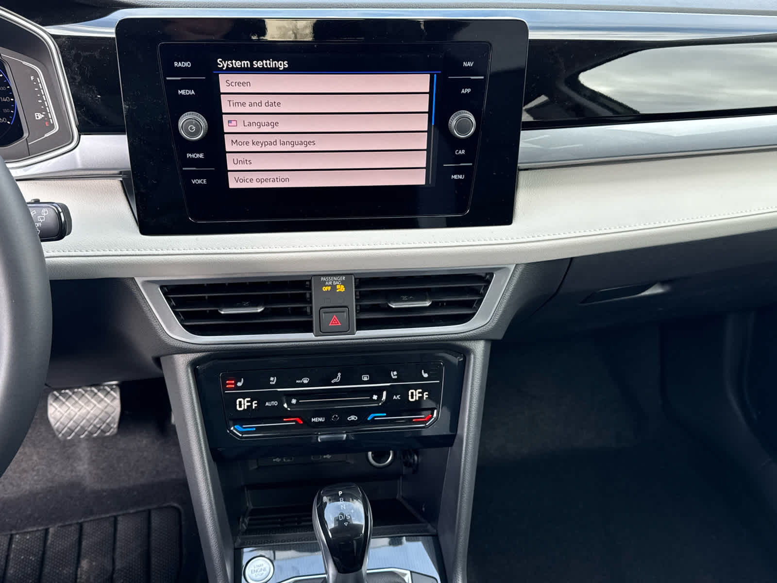 2025 Volkswagen Taos 1.5T SEL