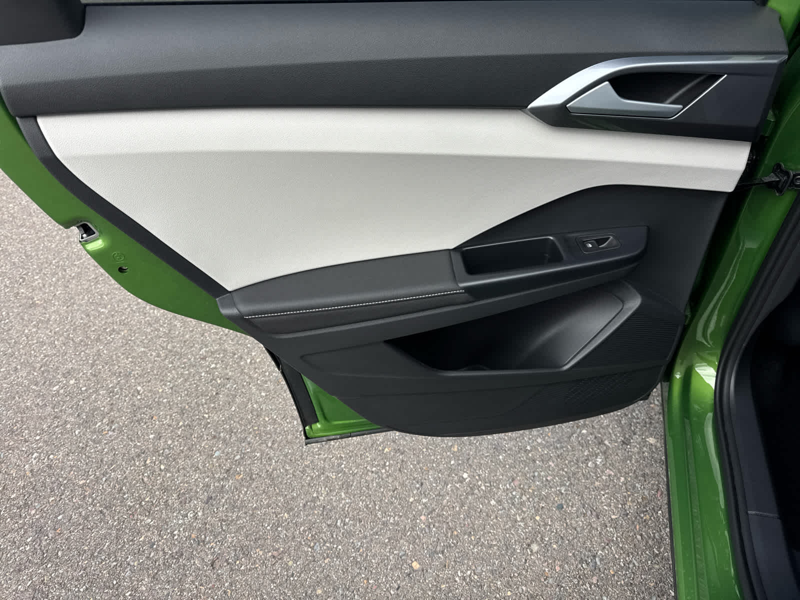 2025 Volkswagen Taos 1.5T SEL