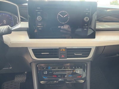 2025 Volkswagen Taos SEL
