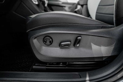 2026 Volkswagen Taos SEL 4MOTION