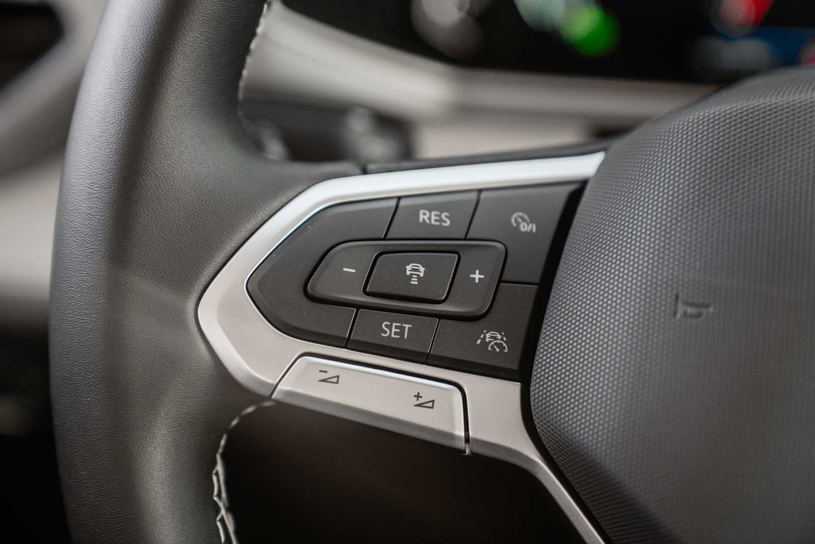 2026 Volkswagen Taos SEL 4MOTION