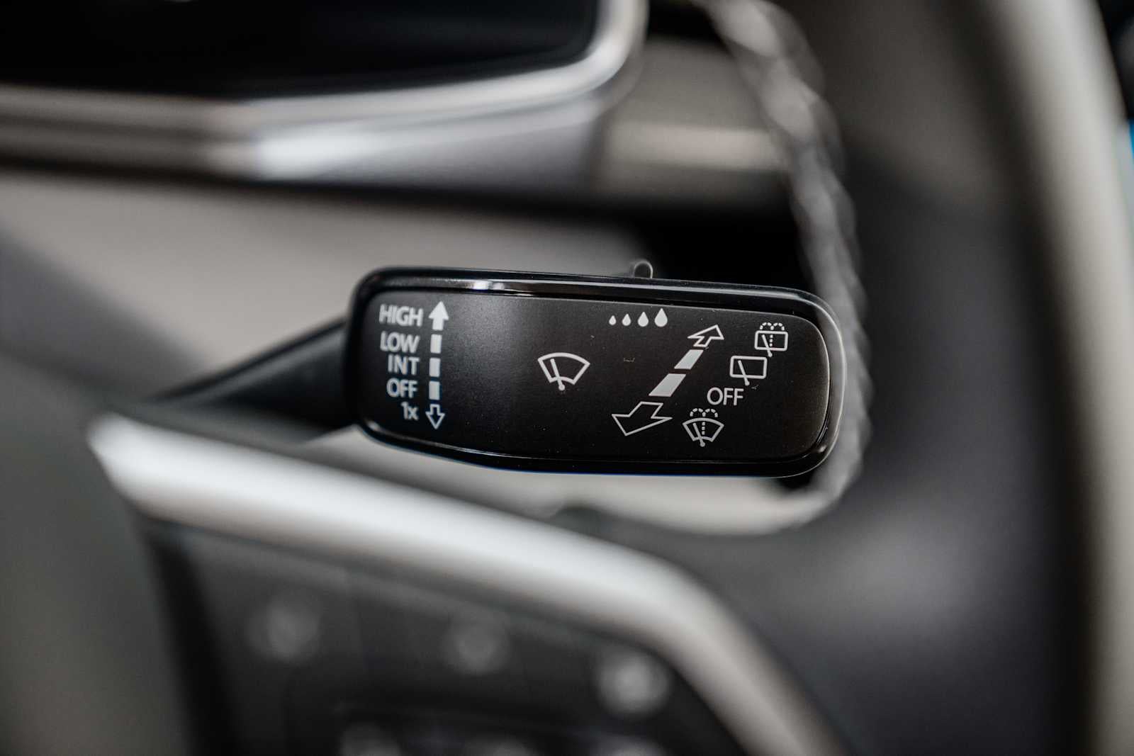 2026 Volkswagen Taos SEL 4MOTION