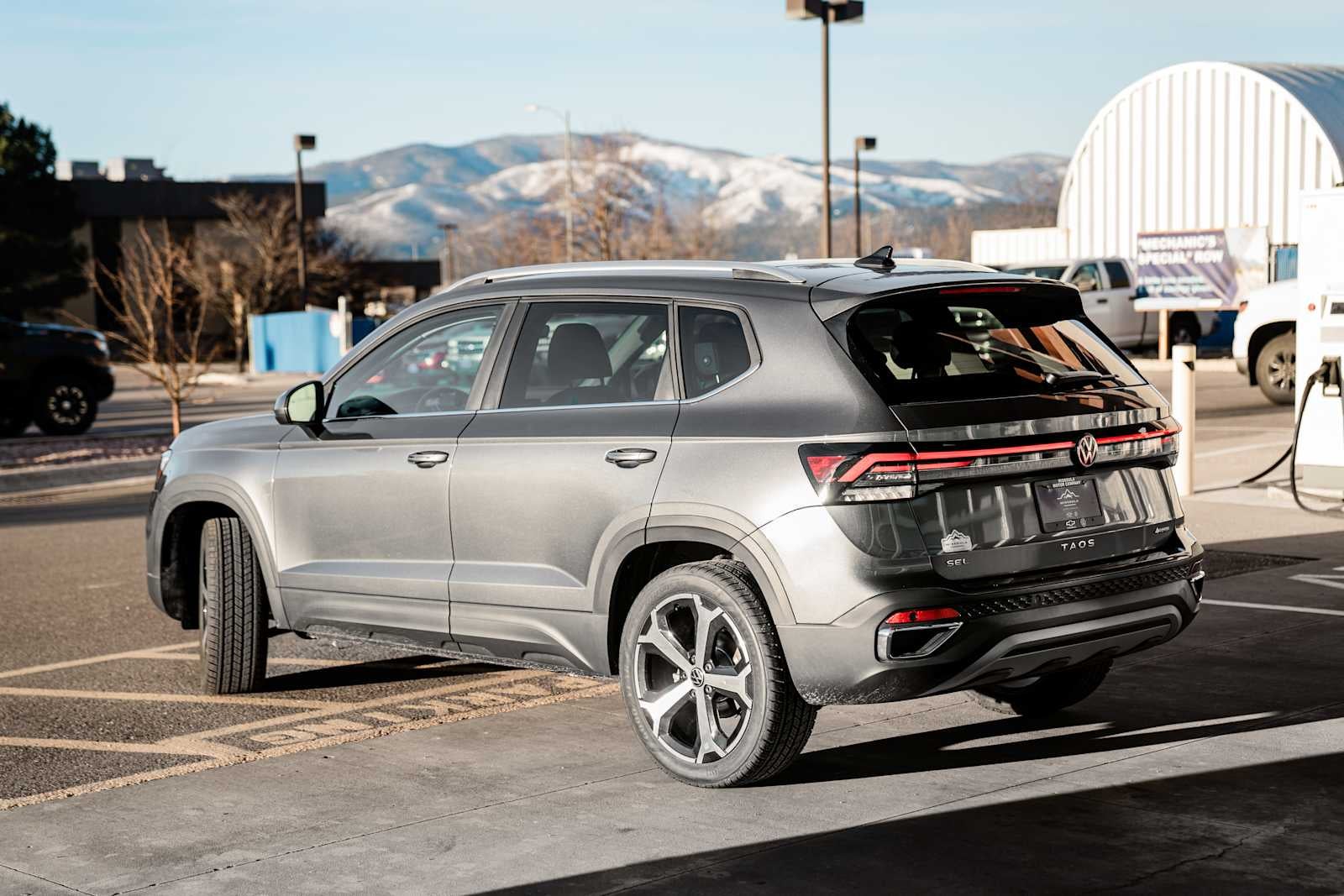 2026 Volkswagen Taos SEL 4MOTION