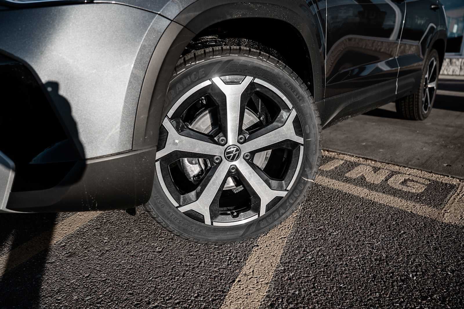 2026 Volkswagen Taos SEL 4MOTION