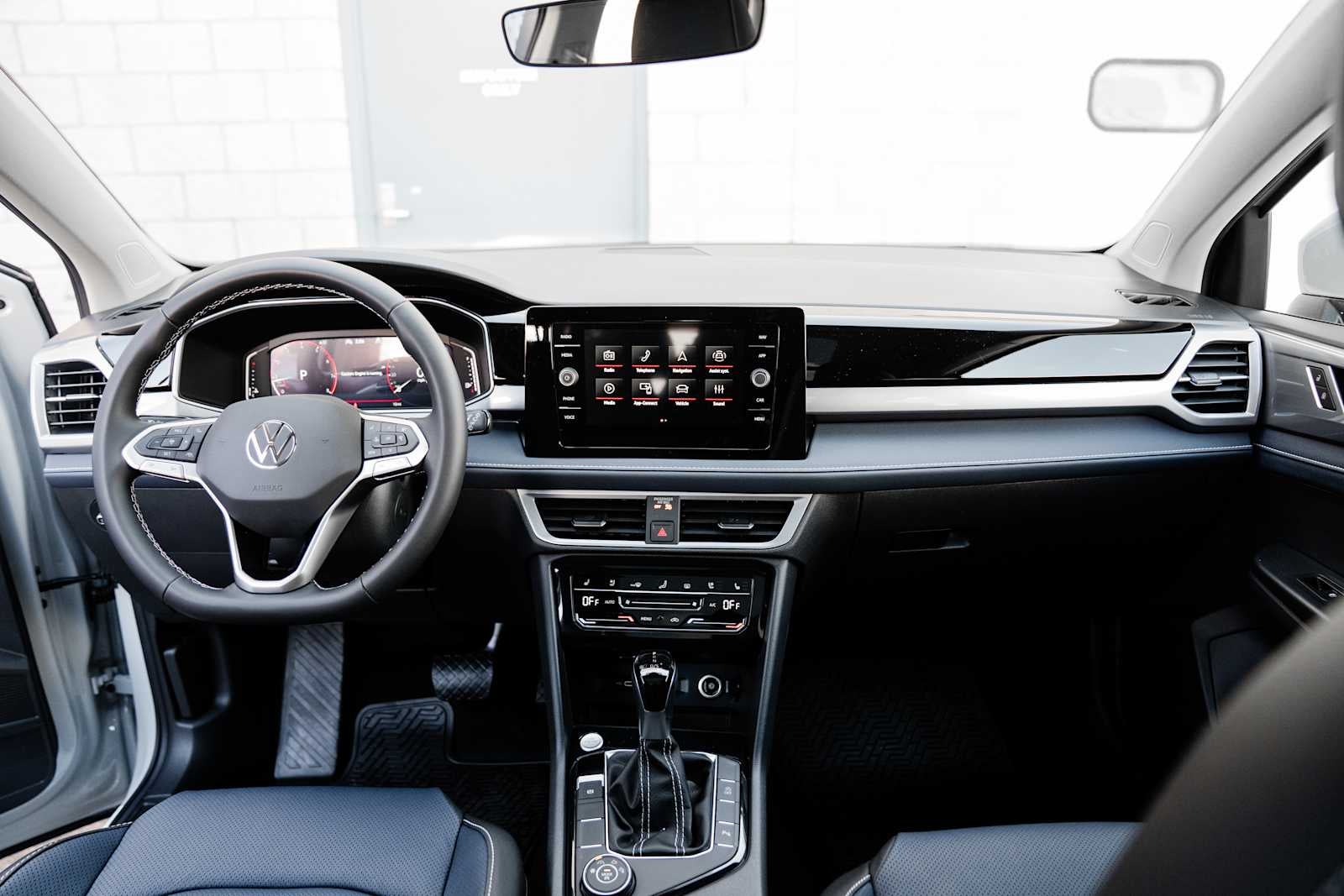 2026 Volkswagen Taos 1.5T SEL