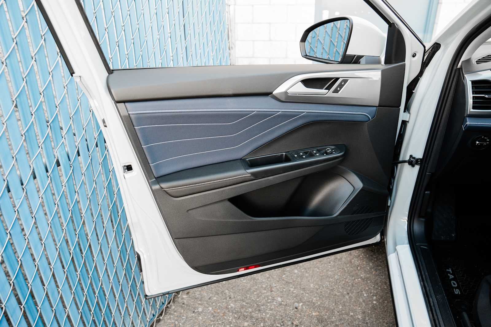 2026 Volkswagen Taos 1.5T SEL