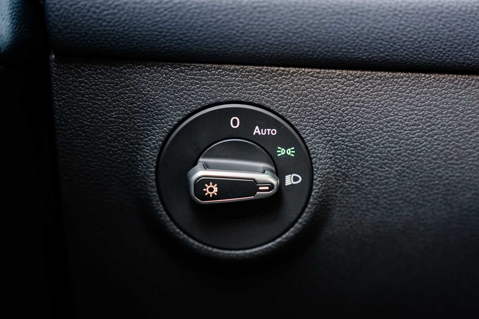 2026 Volkswagen Taos 1.5T SEL