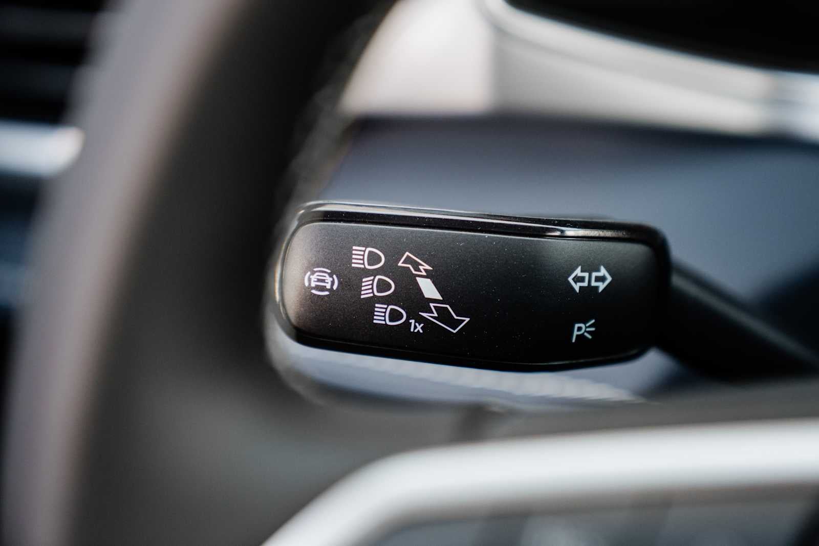 2026 Volkswagen Taos 1.5T SEL