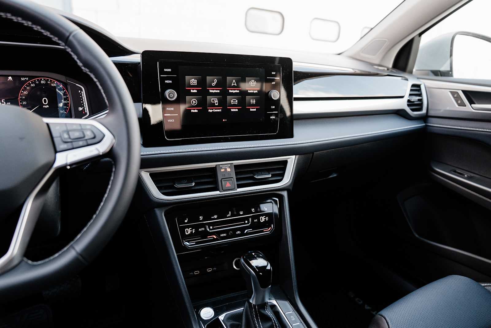 2026 Volkswagen Taos 1.5T SEL