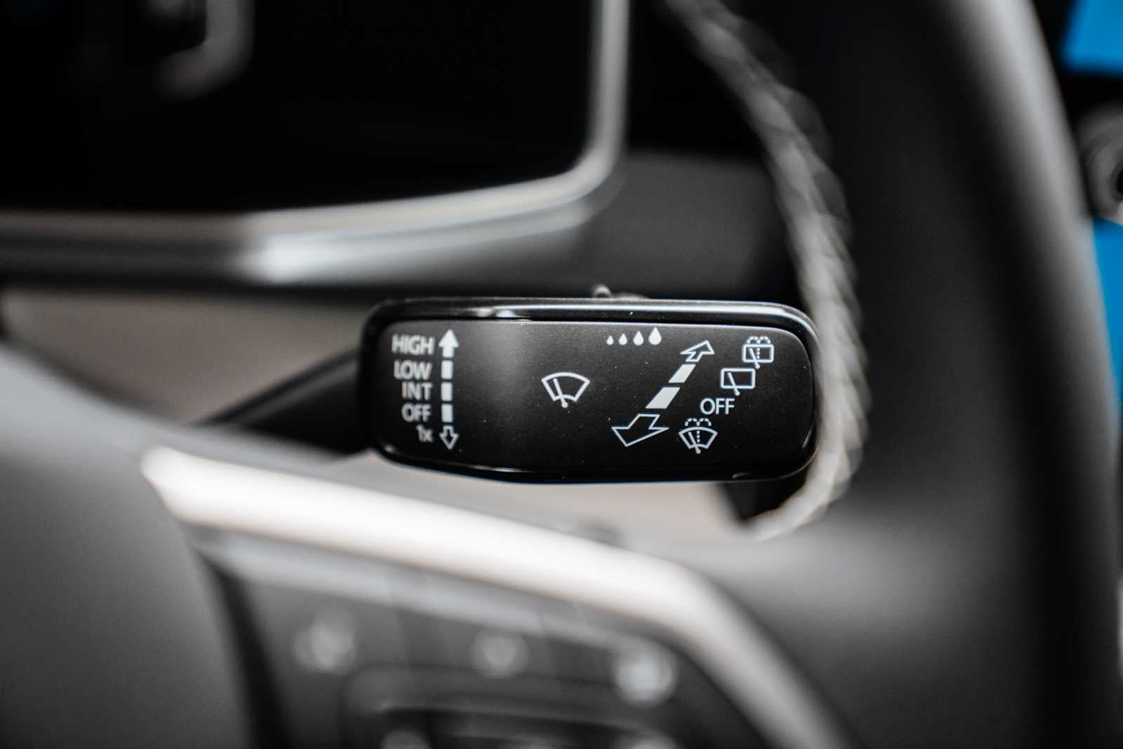 2026 Volkswagen Taos SEL 4MOTION